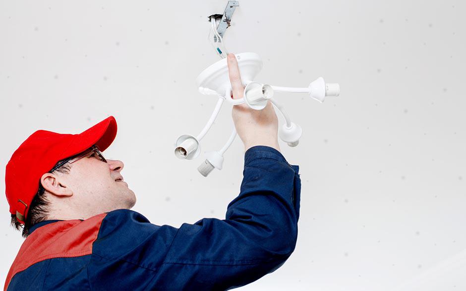 travaux d'électricité Issou